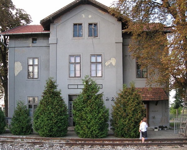 Bahnhofsgebäude in Veliko Selo